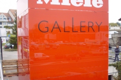 Monolith Miele Crissier